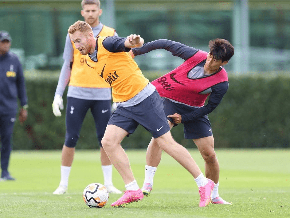 田中碧远射破门，打进个人英超本赛季首球（田中碧远射建功，收获本赛季英超首球）