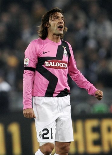 都体：尤文正在考虑冬窗追扎卡，桑德兰要价2000万欧