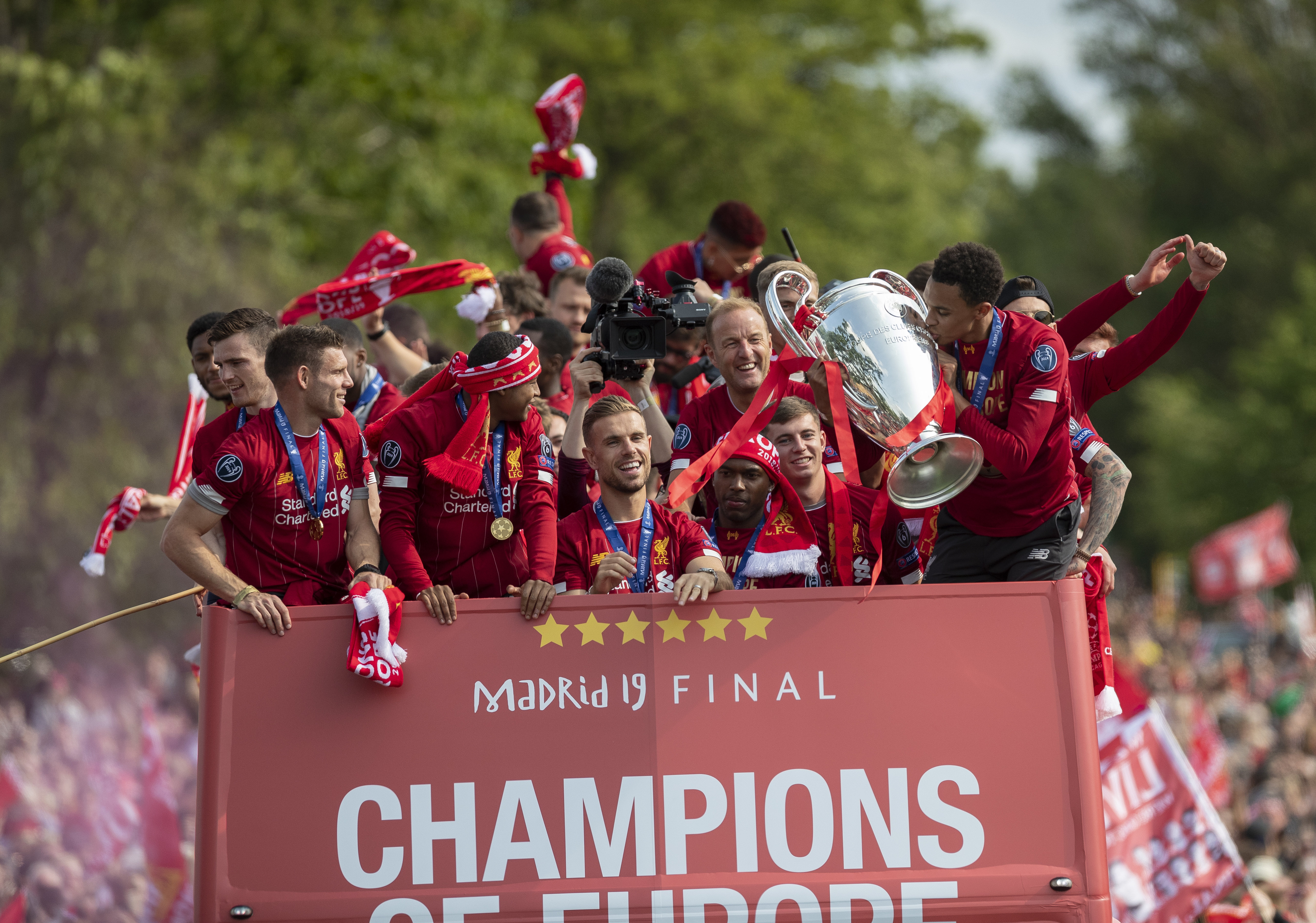 加纳乔：切尔西能赢强队但也会输给弱队，发挥不稳定是个问题