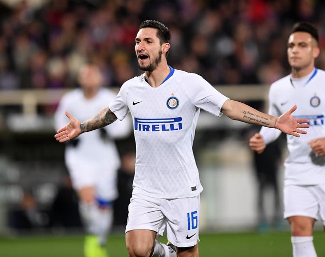 电讯报：萨拉赫吸引多家沙特俱乐部关注，预计下个月正式报价