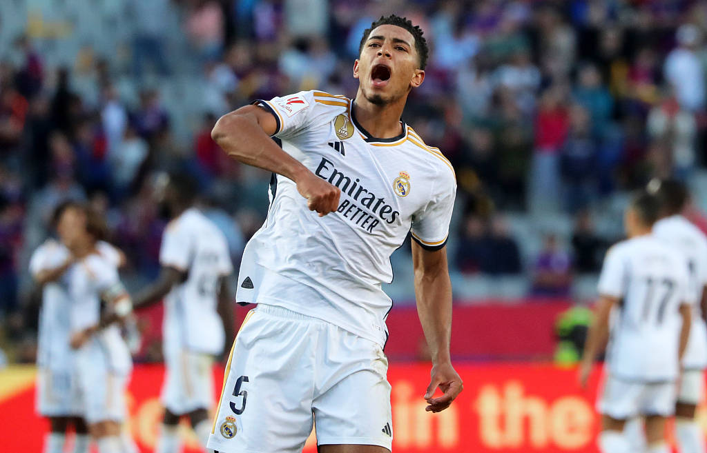 意甲战报：博纳佐利点射萨纳布里亚建功，克雷莫纳2-0莱切（意甲快讯：克雷莫纳2-0莱切，博纳佐利点射、萨纳布里亚破门）