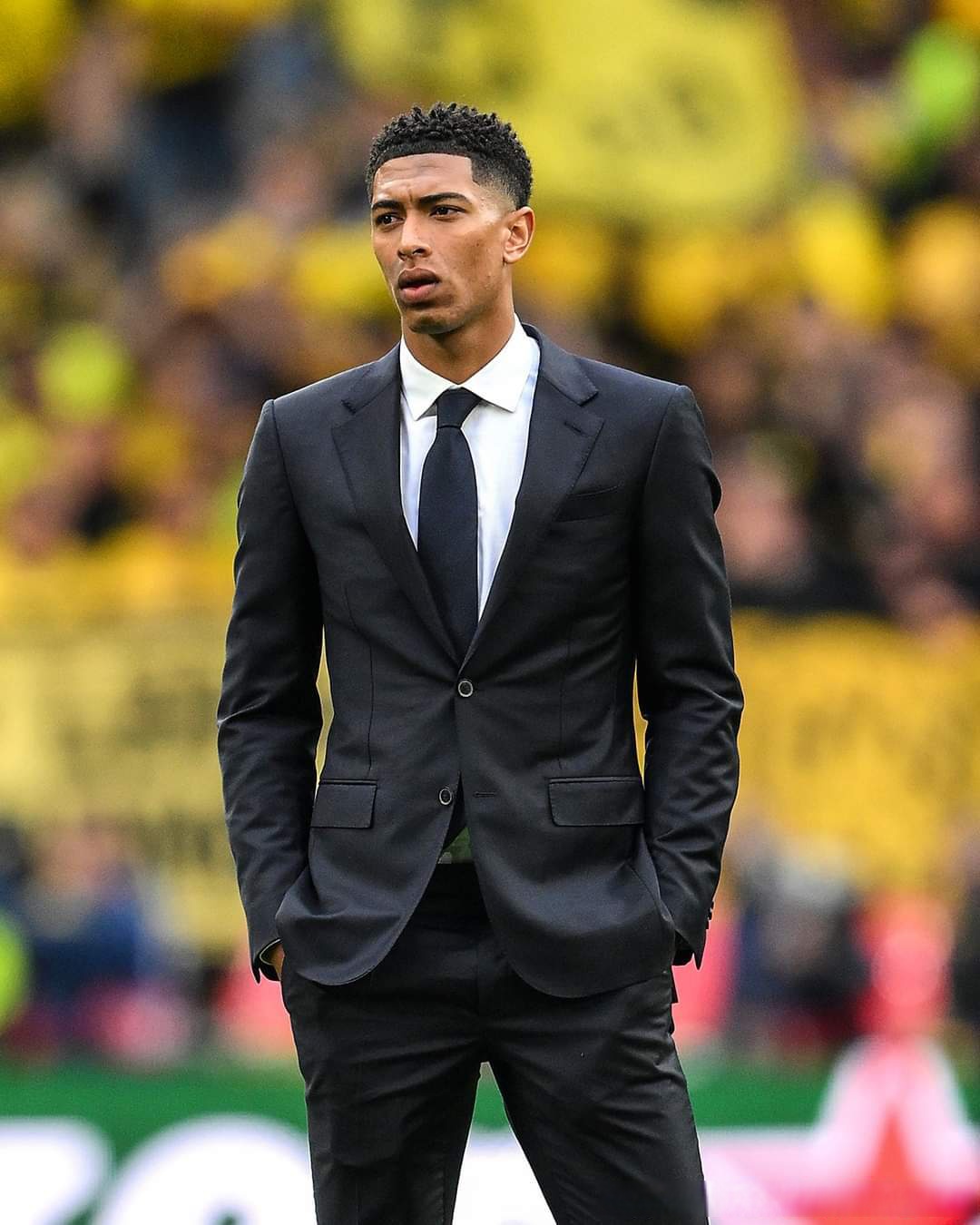 拜仁中场统治比赛